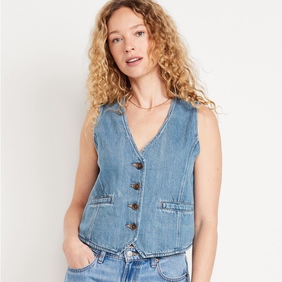 Old Navy Tops - NWOT Old Navy Relaxed Button Down Denim Vest